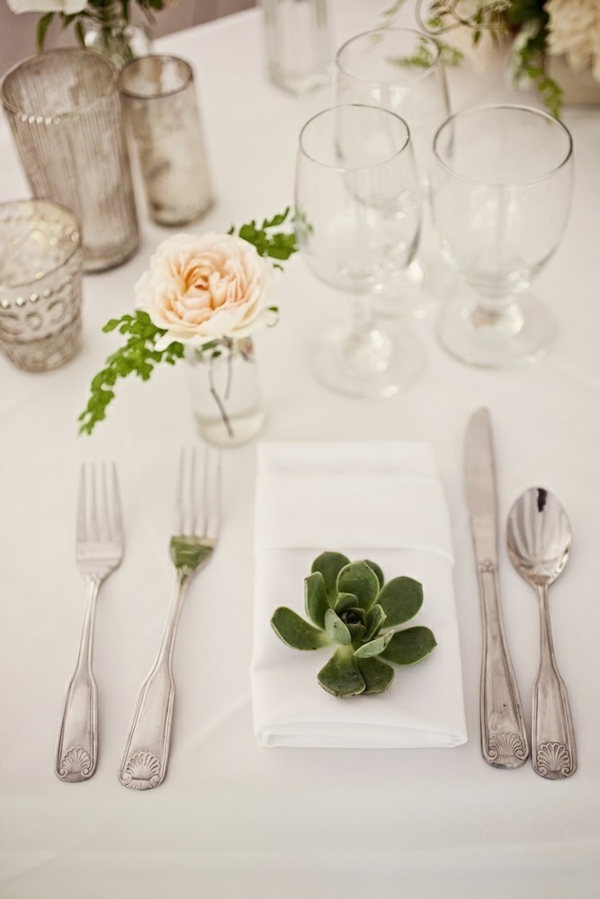 décoration-table-DIY-idées-élégantes-style-simple-rose-succulente