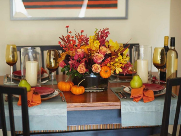 décoration-table-fleurs-automne-bougies-blanches