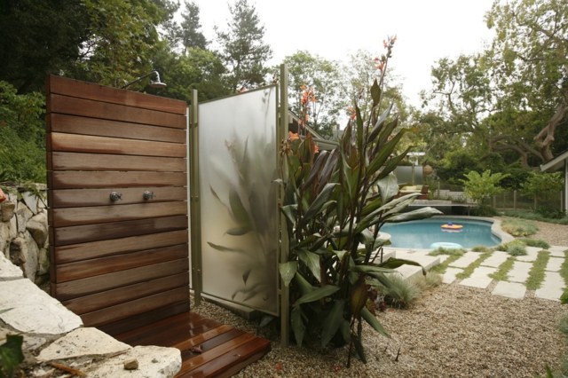 70 Idées Inspirantes Pour Le Design De La Douche De Jardin