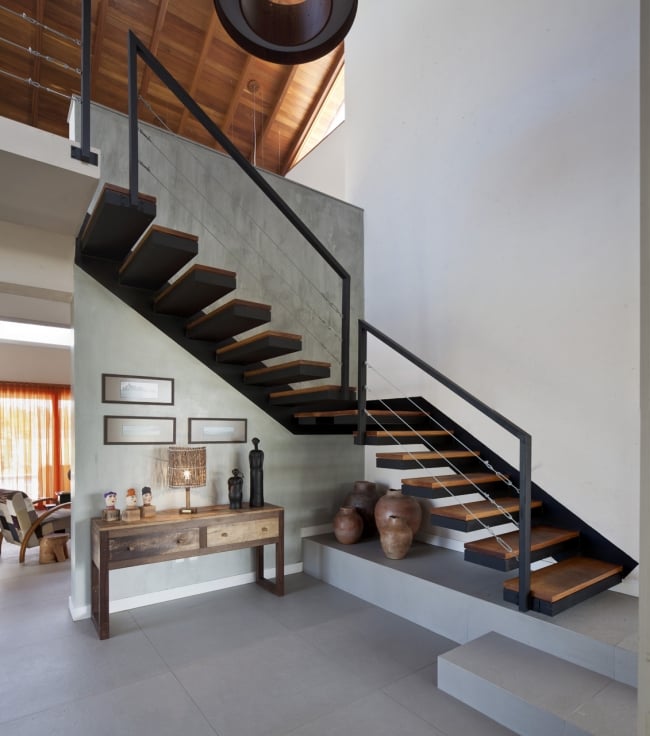 design-escalier-moderne-salon-flottant-marches-bois escaliers design et modernes