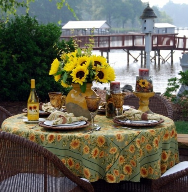 déco-automnale-table-idées-magnifiques-faciles-bouquet-tournesols