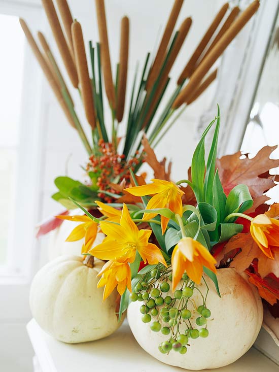 décoration-automne-Halloween-citrouilles-fleurs-automnales