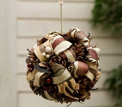 décoration-automne-parfumée-pots-pourris-décoratives-cônes-pin-baies-feuilles-séchées