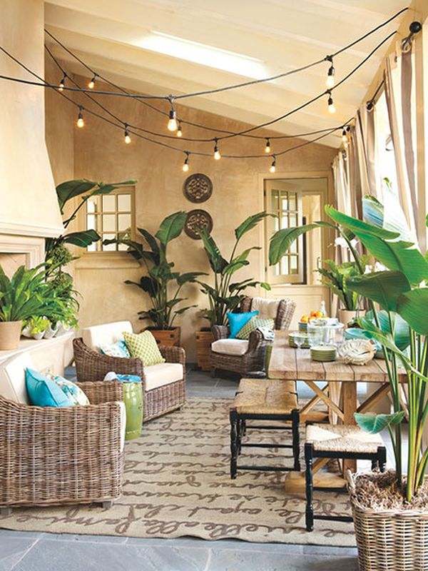 décoration-coin-repas-jardin-lumières-mobilier-rotin