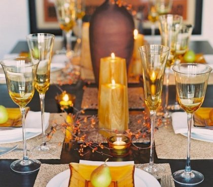 décoration-sobre-table-automne-conception-jaune