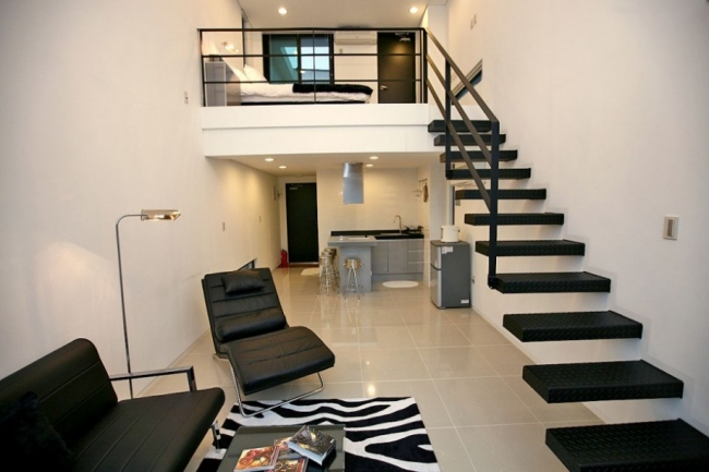 escalier-design-moderne-salon-flottant-marches-noires