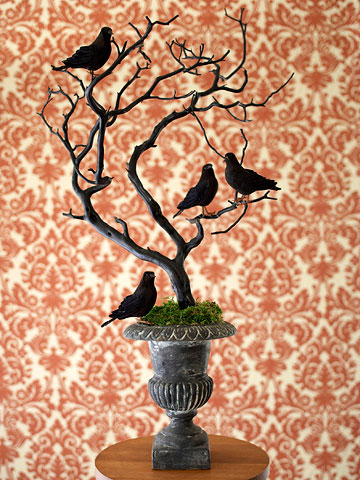 idée-décoration-d'Halloween-corbeaux-arbre