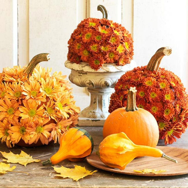idée-originale décoration d'automne citrouilles-gourdes-fleurs
