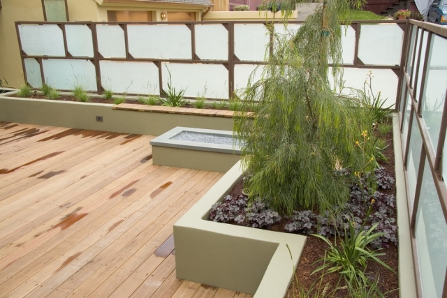 idée-aménagement-terrasse-balcon-clôture-plantes