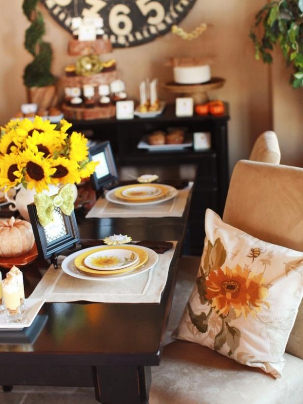 idées de décoration automnale tournesols-accents