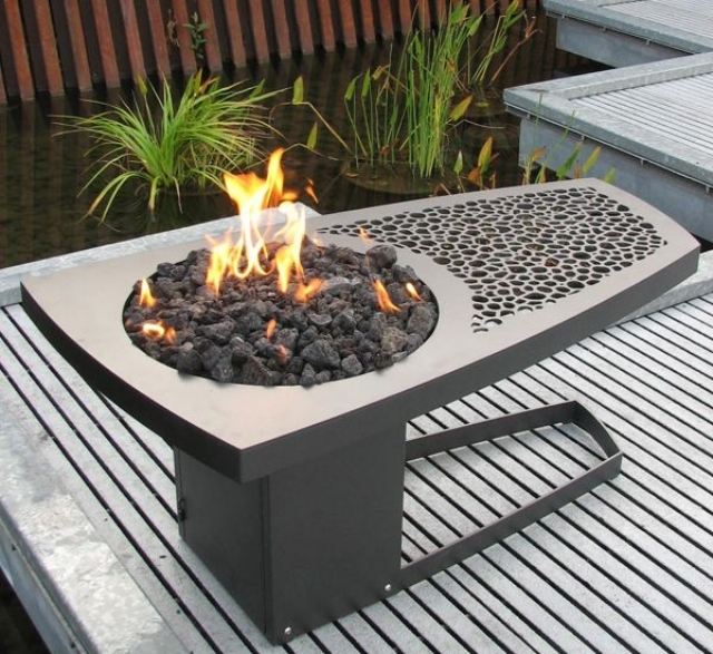 idée-foyer-extérieur-jardin-terrasse-design-original