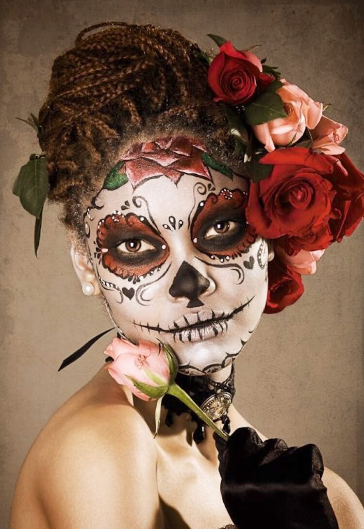 idée maquillage d'hallowen femme sugar skull tête mort mexicaine