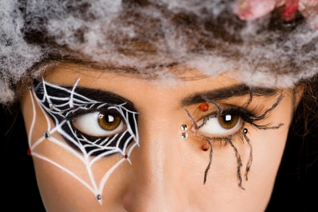 idée-maquillage-toile-araignée-idées-costumes-Halloween-magnifiques