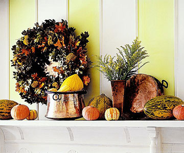 idée-originale-déco-de-table-citrouilles-couronne-fleurs