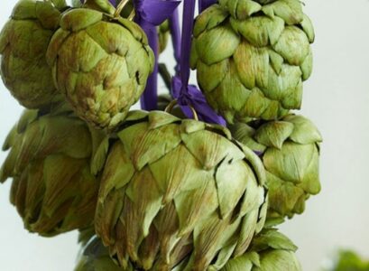 idée-originale-décoration-d'automne-artichauts-suspendus