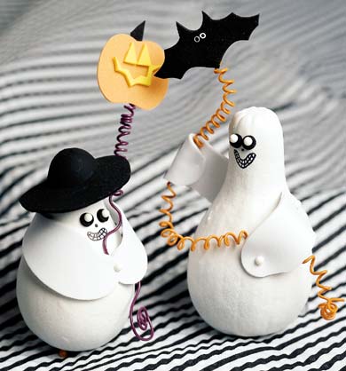 idées-décoration-Halloween-fantômes-adorables-gourdes-blanches