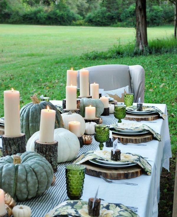 idées-décoration-table-automnale-citrouilles-bougies