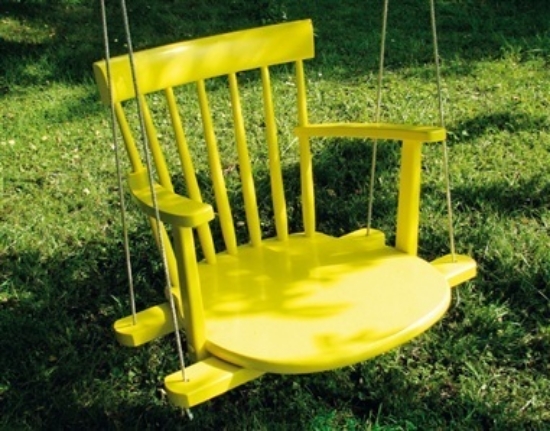 meuble de jardin balançoire-bois-jaune