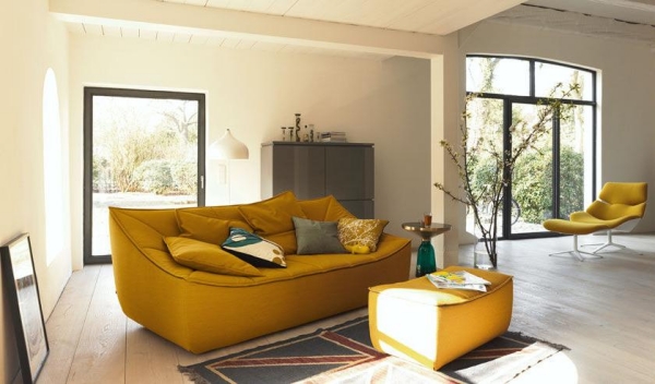 meubles design pour le salon Jörg-Boner-couleur-moutarde