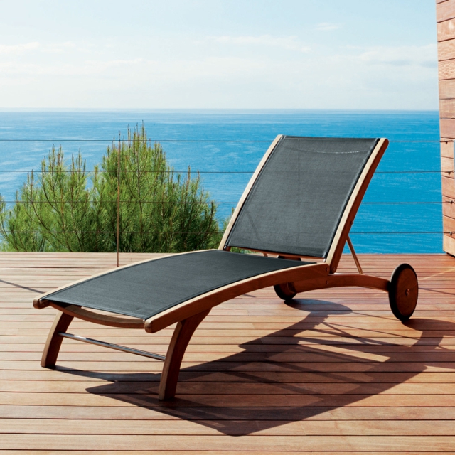 mobilier-extérieur-design bain de soleil bois-roulettes