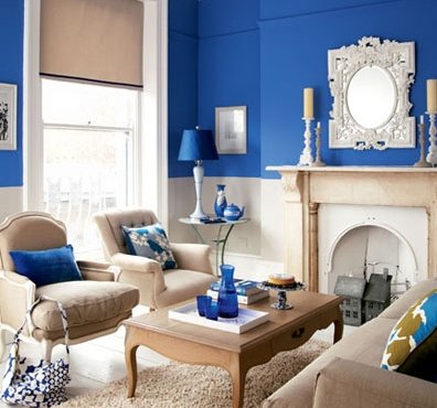 peinture-murale-salon-bleu-élégant-conception-bicolore