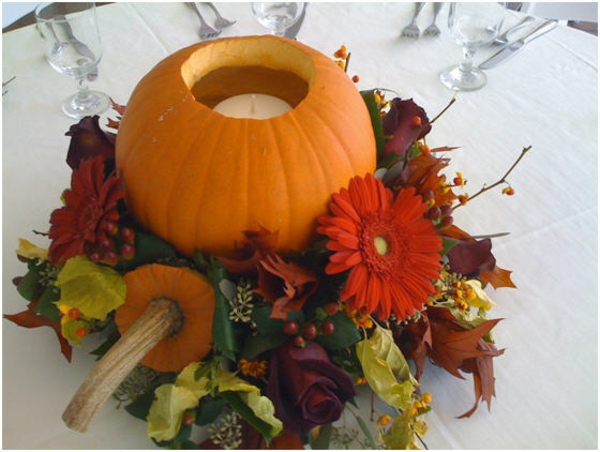 porte-bougie-citrouille-décoration-automnale-fleurs