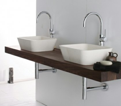 salle-de-bain-moderne-bois-double-lavabo-porcelaine