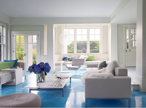 salon-moderne-blanc-conception-bicolore-blanc-bleu