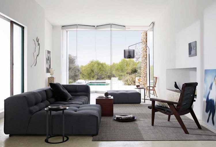 salon moderne en blanc -canapé-gris-graphite-tapis-gris