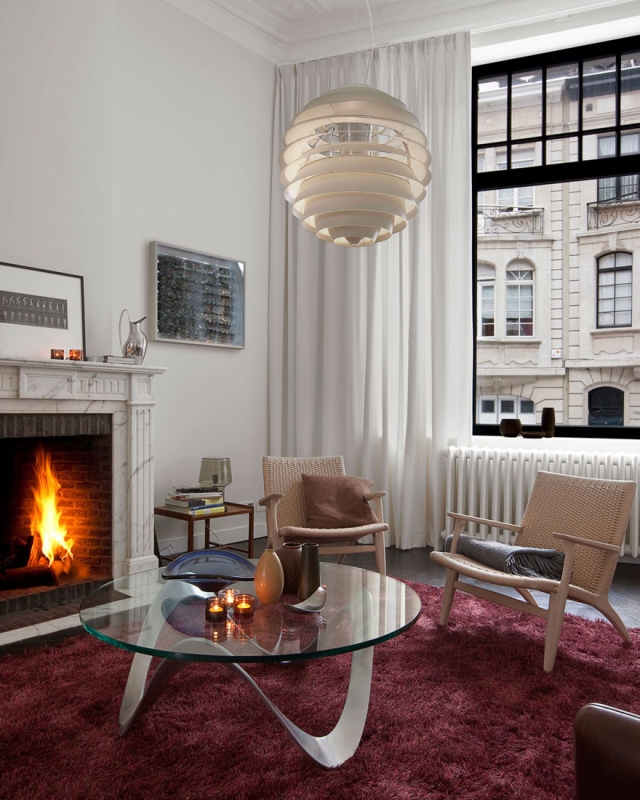 100-photos-meubles-scandinaves-design-unique-cheminée-table-basse-verre-chaises