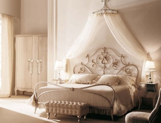 25-idées-tête-lit-originale-fer-forgé-argent-couleur-chambre-coucher-luxueuse