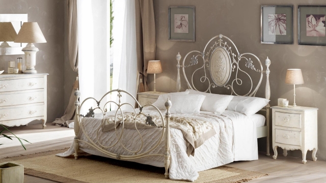 25-idées-tête-lit-originale-fer-forgé-luxe-blanche-élégante tête de lit originale