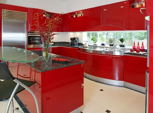Aménagement de cuisine en rouge 23 idées votre maison Inspiration En Verre de table cuisine