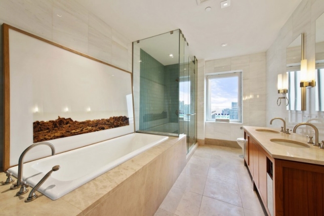 ameublement-exclusif-salle-bain-baignoire-marbre-céramique-cabine-douche-armoire-bois-comptoir-marbre-dessus-vanité-deux-cuves