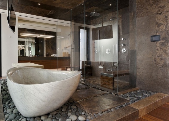 ameublement-exclusif-salle-bain-baignoire-marbre-ovale-poser-pierres-naturelles