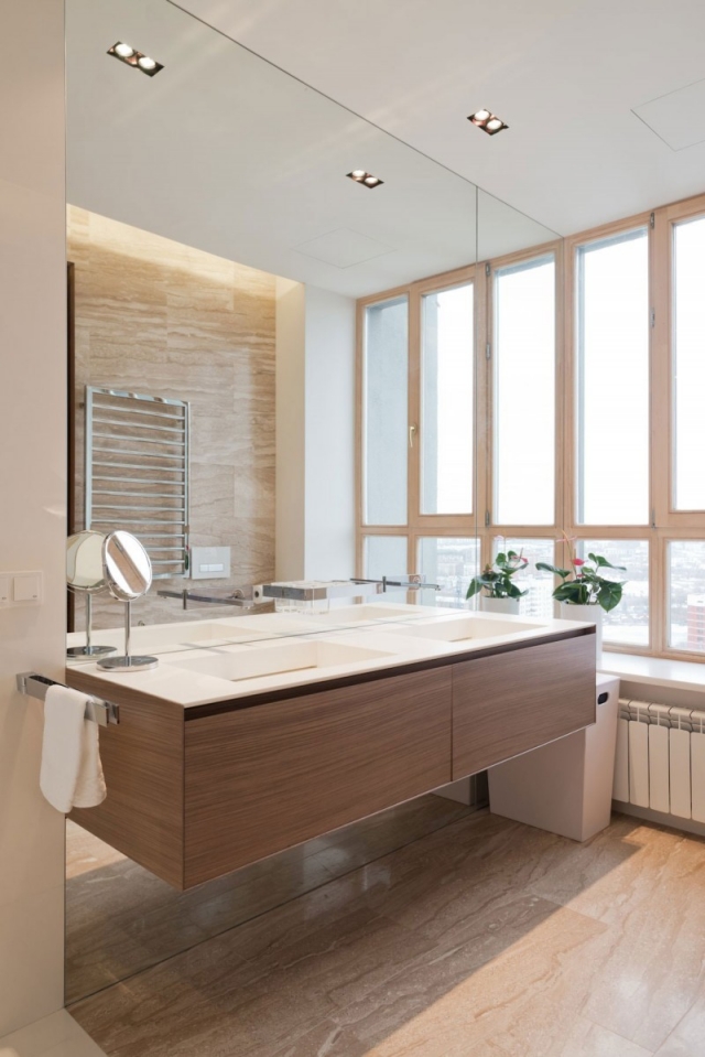 ameublement-exclusif-salle-bain-lavabo-suspendu-meuble-petit-miroir-revêtement-bois