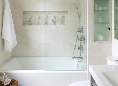 amenagement salle de bain petit espace douche baignoire