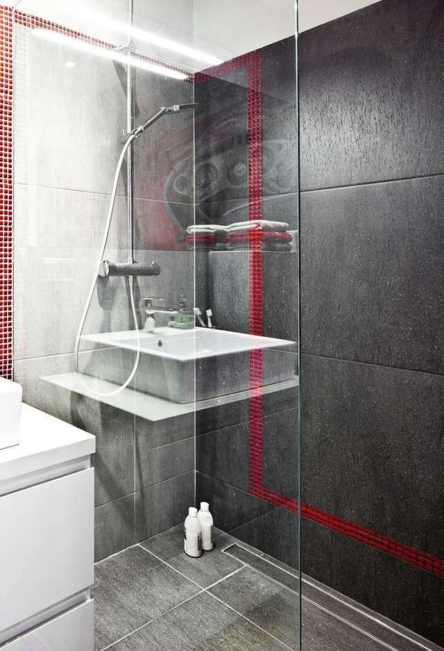 aménagement-salle-de-bain-douche-italienne-paroi-transparent-verre