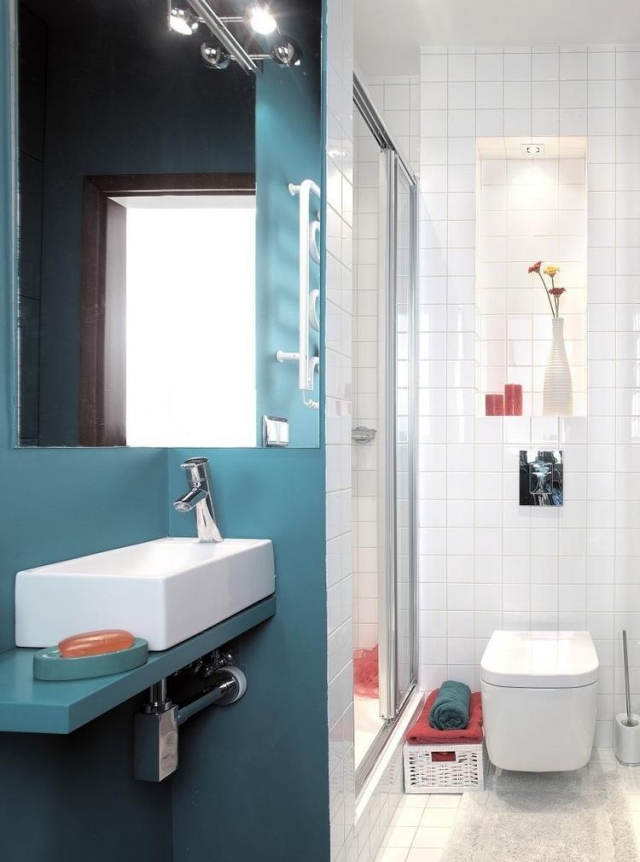 aménagement-salle-de-bain-douche-italienne-petits-carreaux-blancs