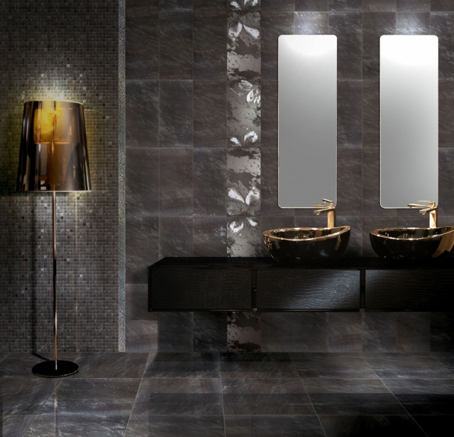 carrelage-salle-bain-motifs-design-italiens-mosaique-carreaux-foncés-accents-floraux carrelage salle de bain