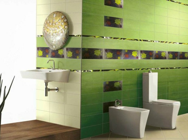carrelage-salle-bain-motifs-design-italiens-verts-fleurs-colorées carrelage salle de bain