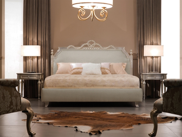 chambre-baroque-déco-baroque-chambre-coucher-lit-design-épuré-blanc-ornements