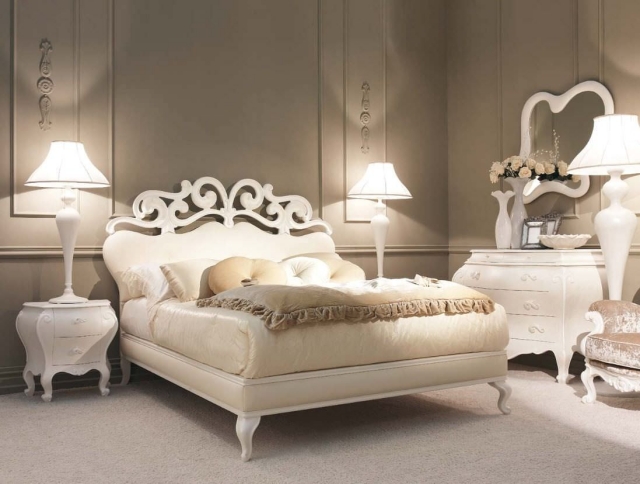 chambre-baroque-déco-baroque-chambre-coucher-baroque-nouveau-blanc-lit-élégant