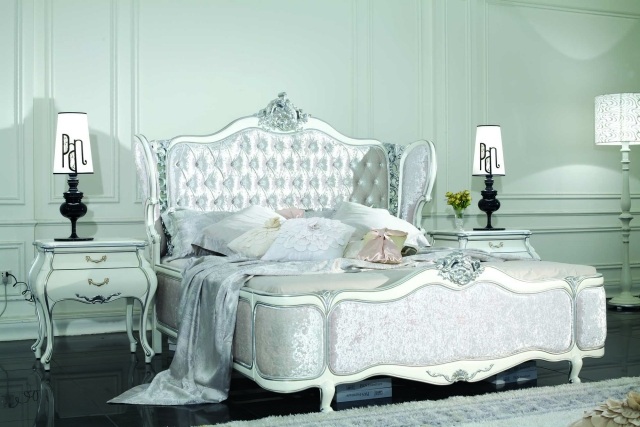 chambre-baroque-déco-baroque-chambre-coucher-blanche-élégante