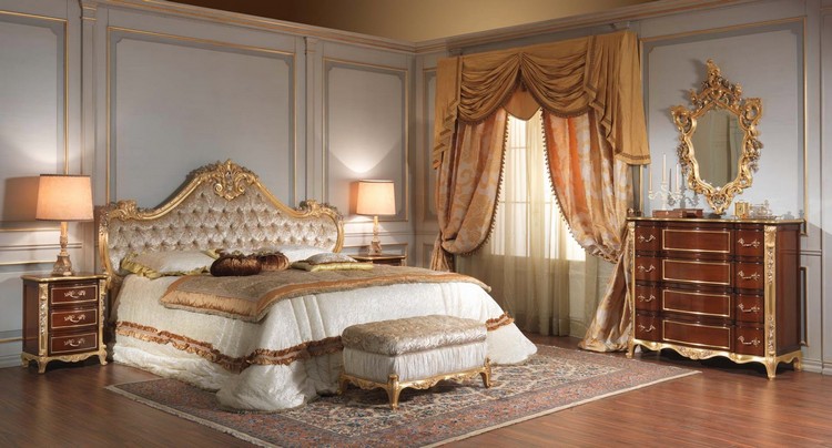 chambre baroque -mobilier-baroque-motifs-dorés-tête-lit-capitonnée-moulures