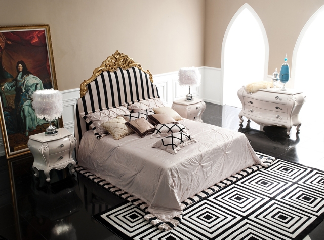 chambre baroque noir blanc tapis-tête-lit-coiffeuse