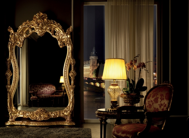 chef-œuvre-unicité-miroir-baroque-cadre-or-grand