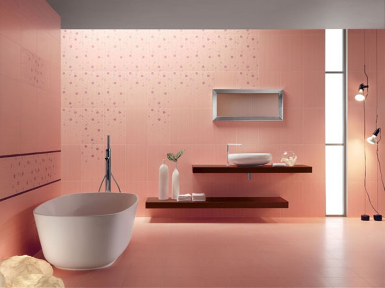 couleur-salle-bain-carrelage-rose-pastel-miroir-baignoire-îlot