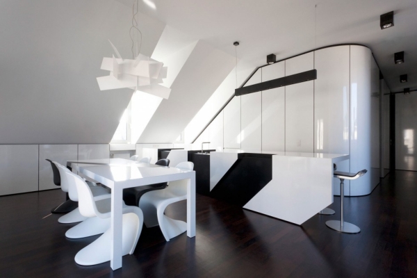 cuisine-table-manger-minimaliste-chaises-Panton-noir-blanc