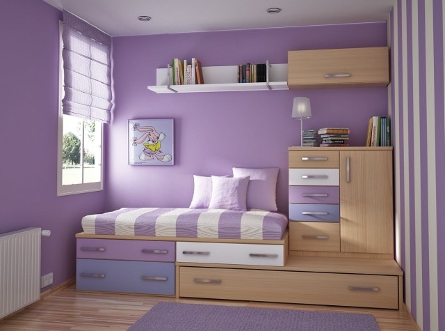 déco-chambre-d'enfant-couleur-violette-rayures-blanches-violettes